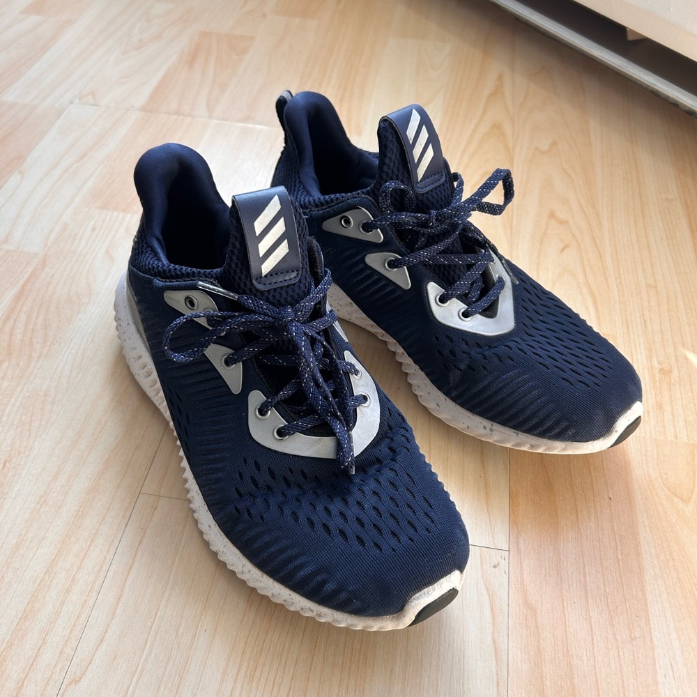 Men’s Adidas AlphaBounce Running Shoes